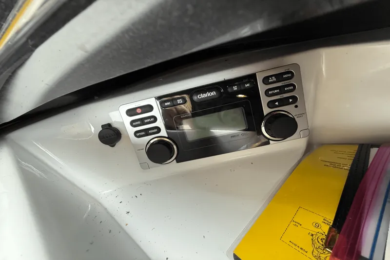 Slide: The Image of Tige RZ4 2012 - 44