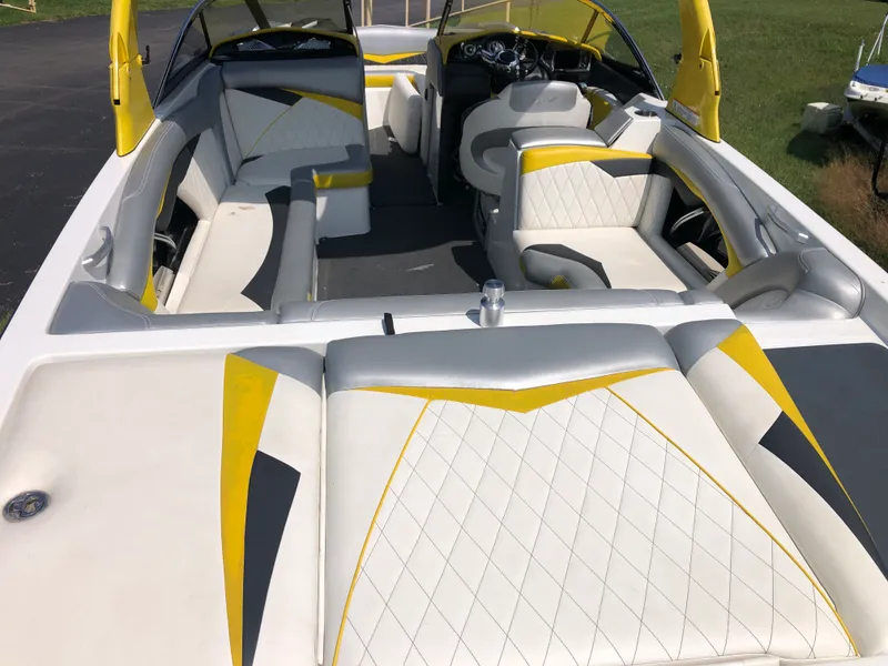 Slide: The Image of Tige RZ4 2012 - 46