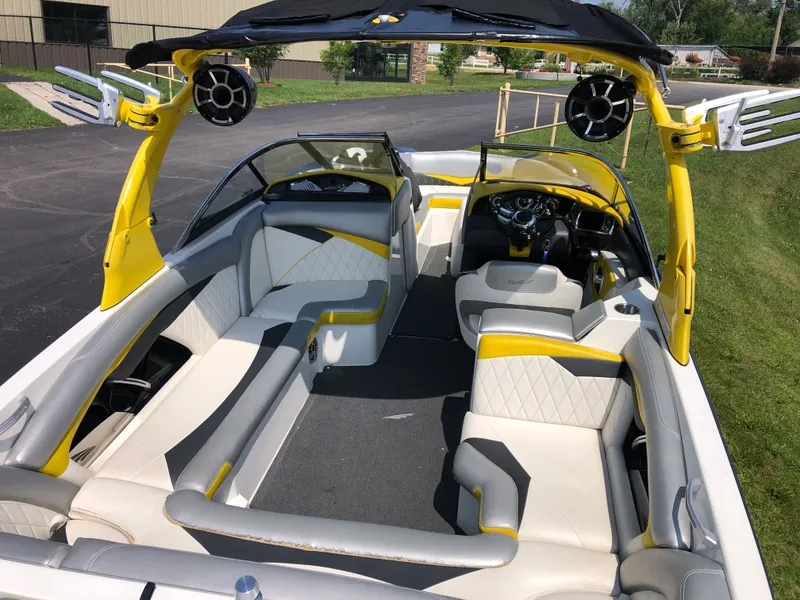 Slide: The Image of Tige RZ4 2012 - 49