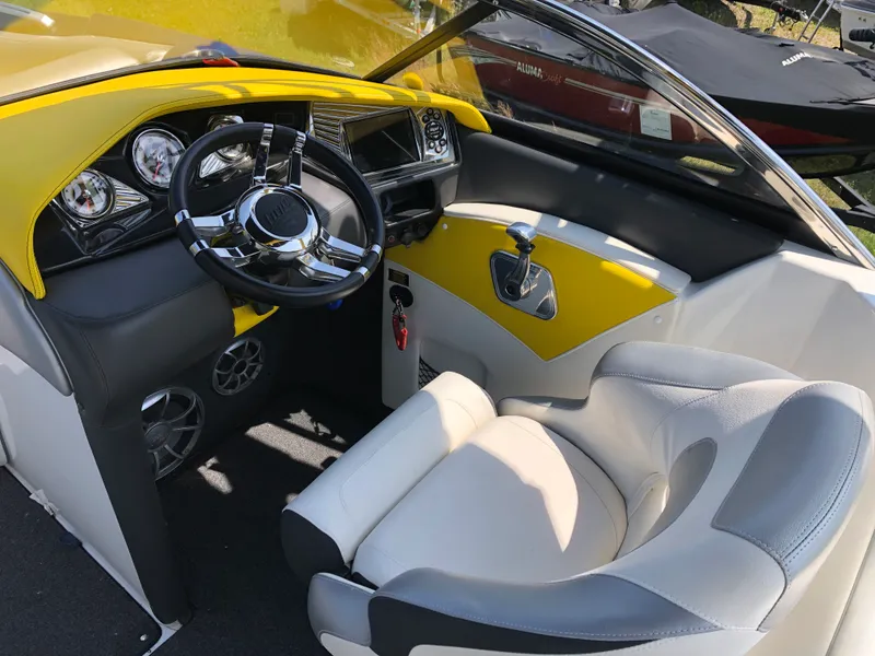 Slide: The Image of Tige RZ4 2012 - 52