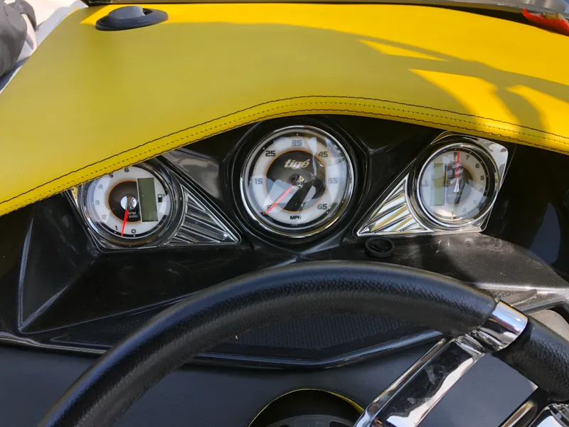 Slide: The Image of Tige RZ4 2012 - 54