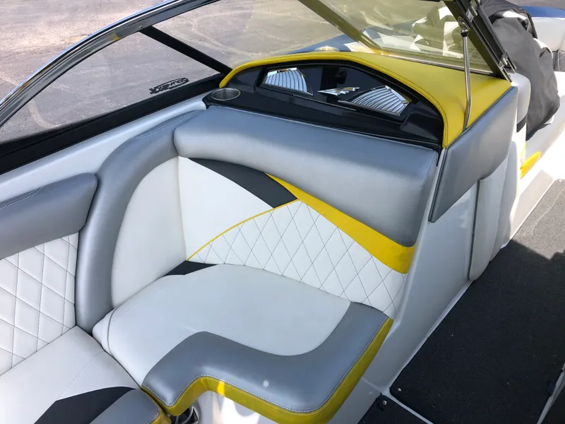 Slide: The Image of Tige RZ4 2012 - 55