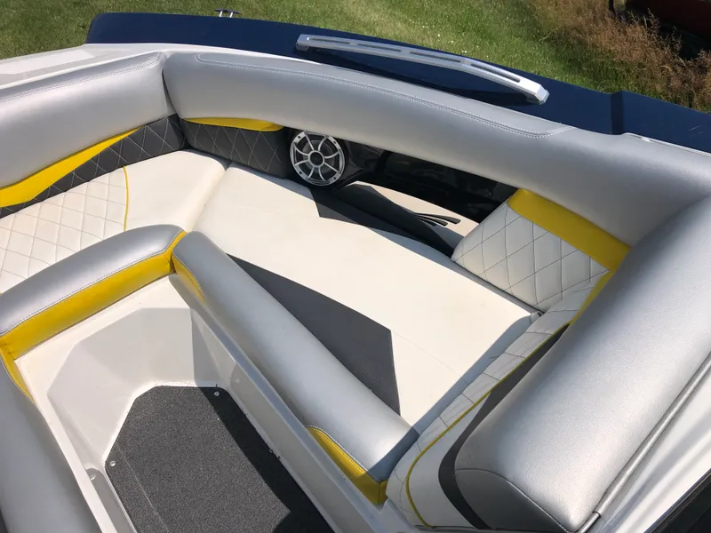 Slide: The Image of Tige RZ4 2012 - 67