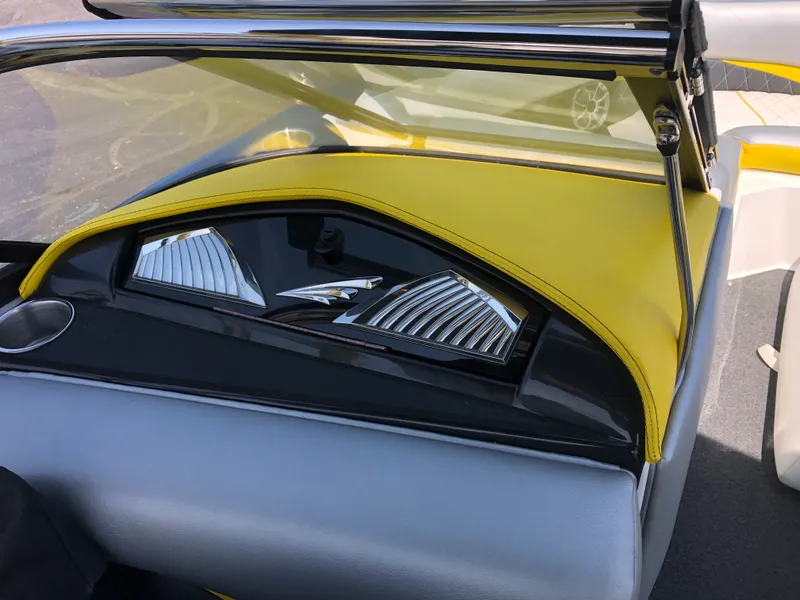 Slide: The Image of Tige RZ4 2012 - 72