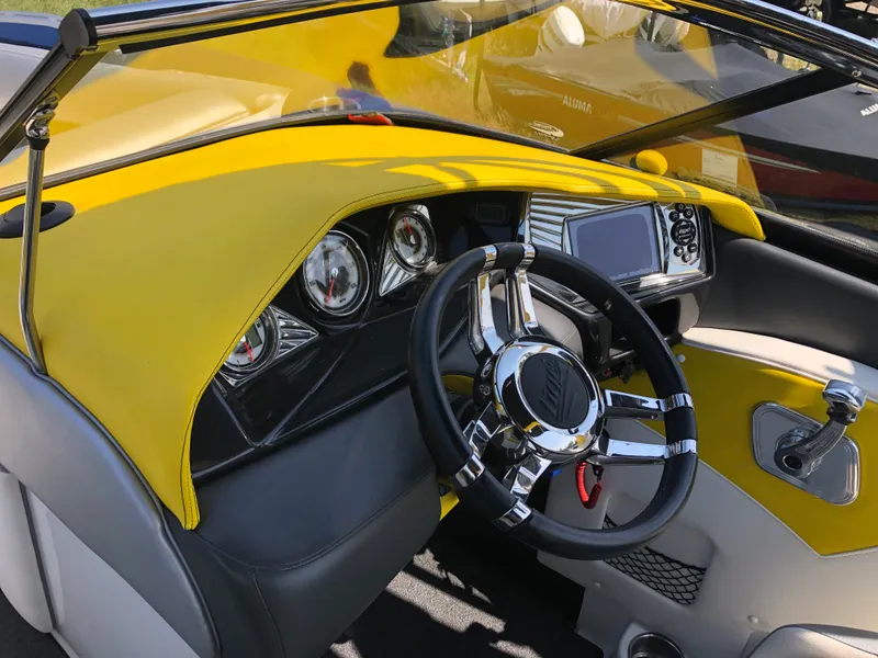 Slide: The Image of Tige RZ4 2012 - 73