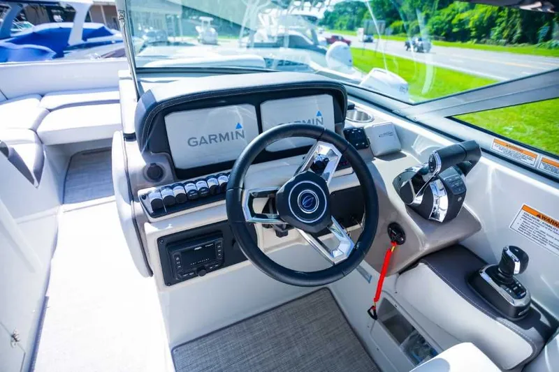 Slide: The Image of Crownline Boats Eclipse E305 XS 2023 - 11