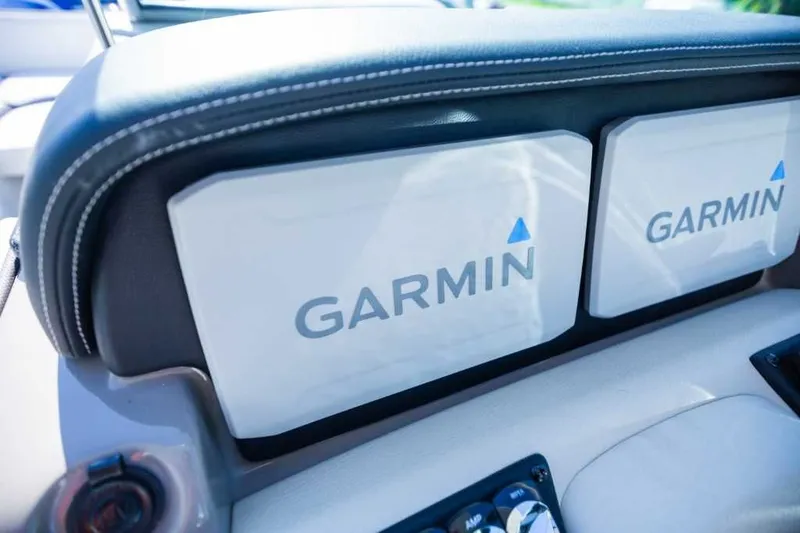 Slide: The Image of Crownline Boats Eclipse E305 XS 2023 - 12