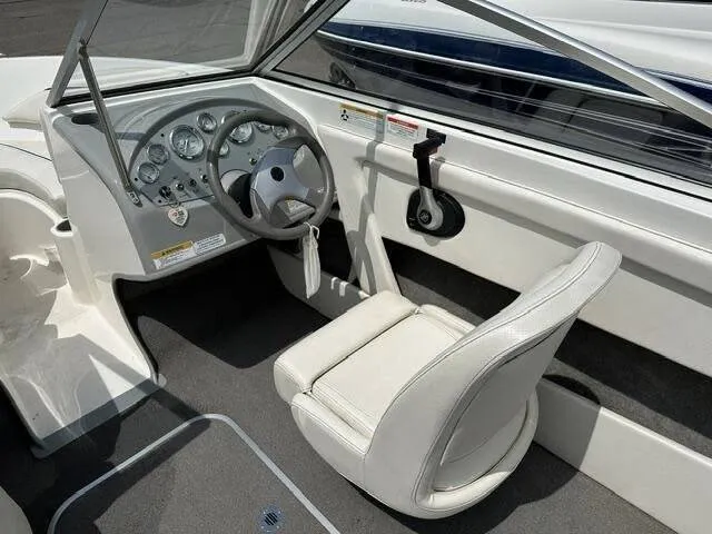 Slide: The Image of Bayliner 195 BR 2012 - 4