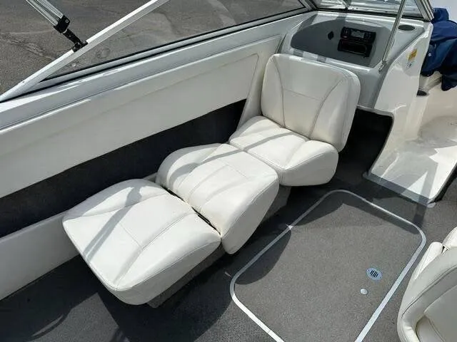 Slide: The Image of Bayliner 195 BR 2012 - 6