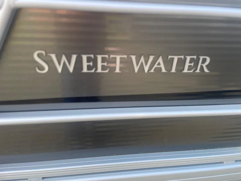 Slide: The Image of Godfrey SW2086C 2023 - 4