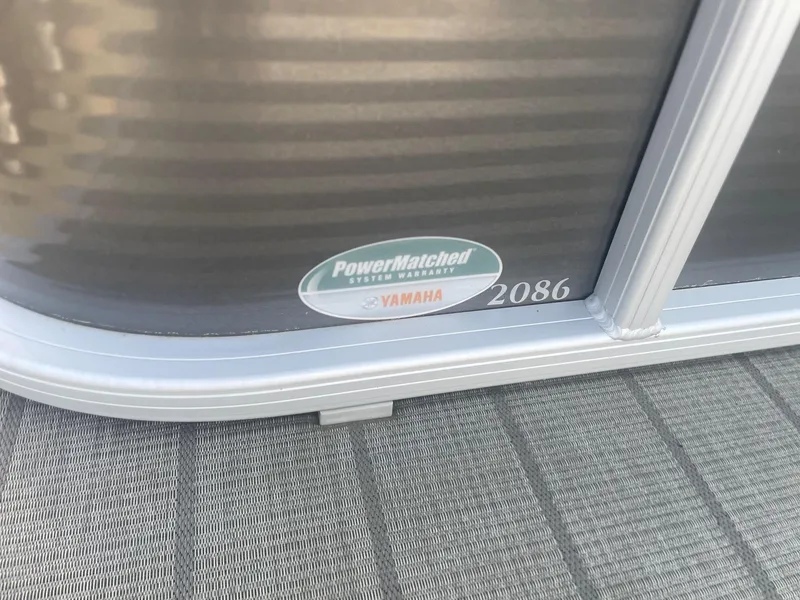 Slide: The Image of Godfrey SW2086C 2023 - 5