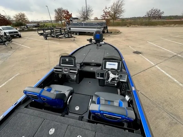 Slide: The Image of 2023 Ranger Z521R fishing boat with dual seats and advanced navigation system. - 3