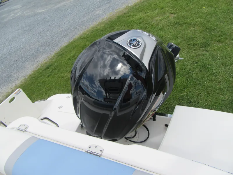 Slide: The Image of 2023 Robalo R222 Center Console with Yamaha outboard motor. - 22
