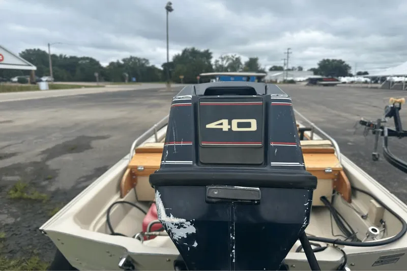 Slide: The Image of Boston Whaler 13 SPORT 1992 - 9