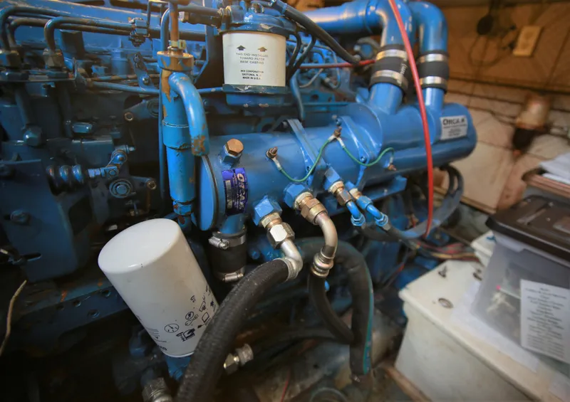 Slide: The Image of Engine room of a 1987 Jefferson 42 Sundeck Motor Yacht. - 22