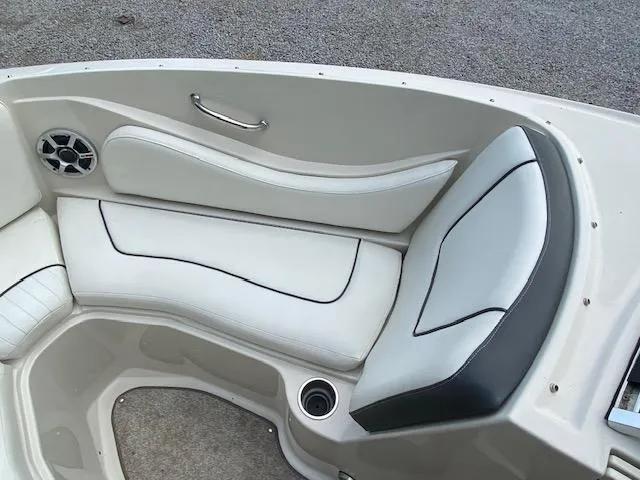 Slide: The Image of Interior seating of a 2008 Sea Ray 230 Select Fission boat. - 20