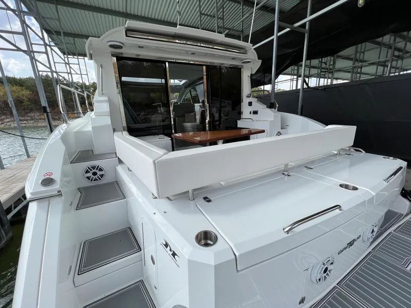 Slide: The Image of Cruisers Yachts 46 Cantius 2020 - 58