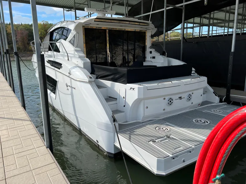 Slide: The Image of Cruisers Yachts 46 Cantius 2020 - 66