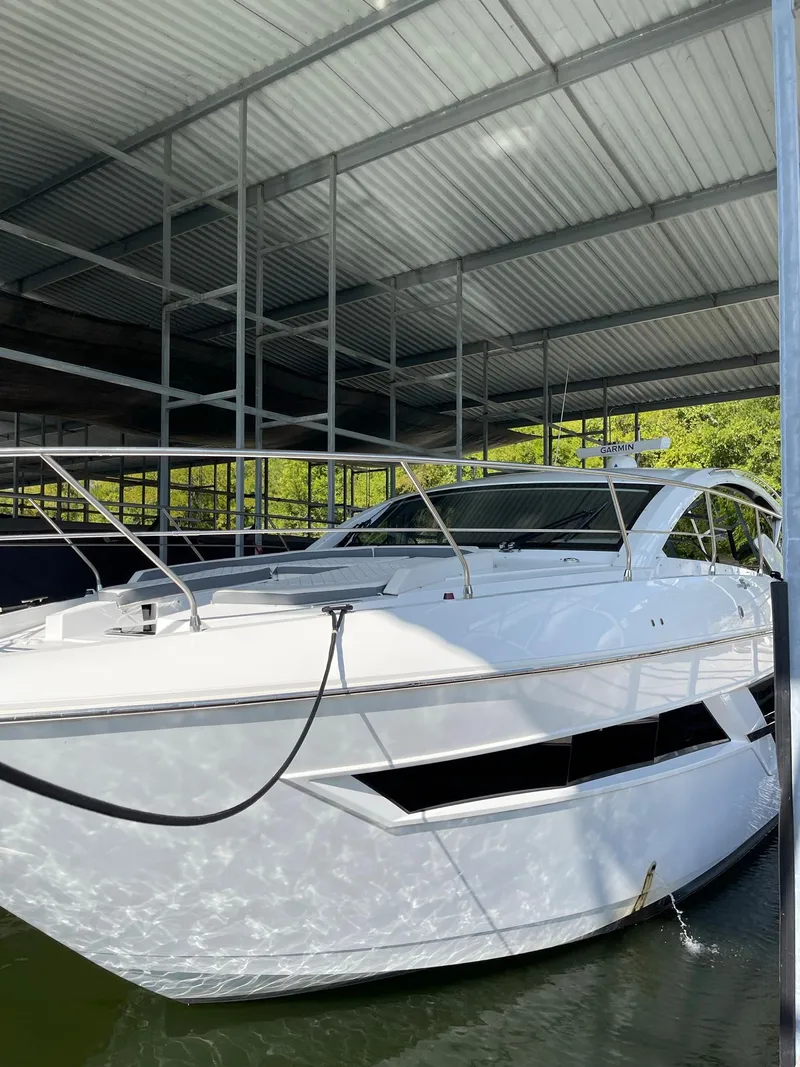 Slide: The Image of Cruisers Yachts 46 Cantius 2020 - 81