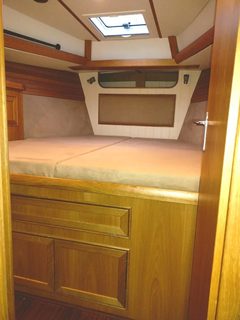 Slide: The Image of Fwd cabin - 18