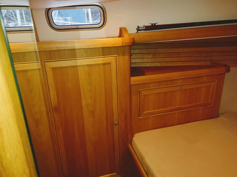 Slide: The Image of Hanging locker fwd cabin - 20