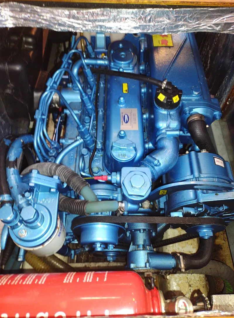 Slide: The Image of Nanni diesel - 27