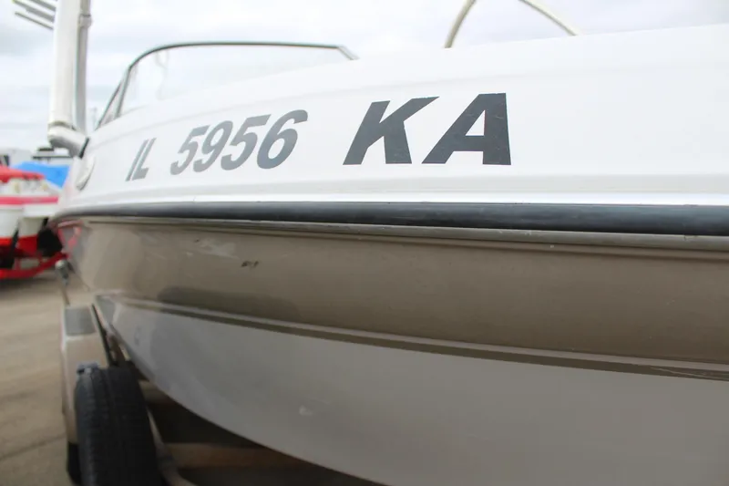 Slide: The Image of 2005 Four Winns HORIZON 200 boat with registration IL 5956 KA. - 14