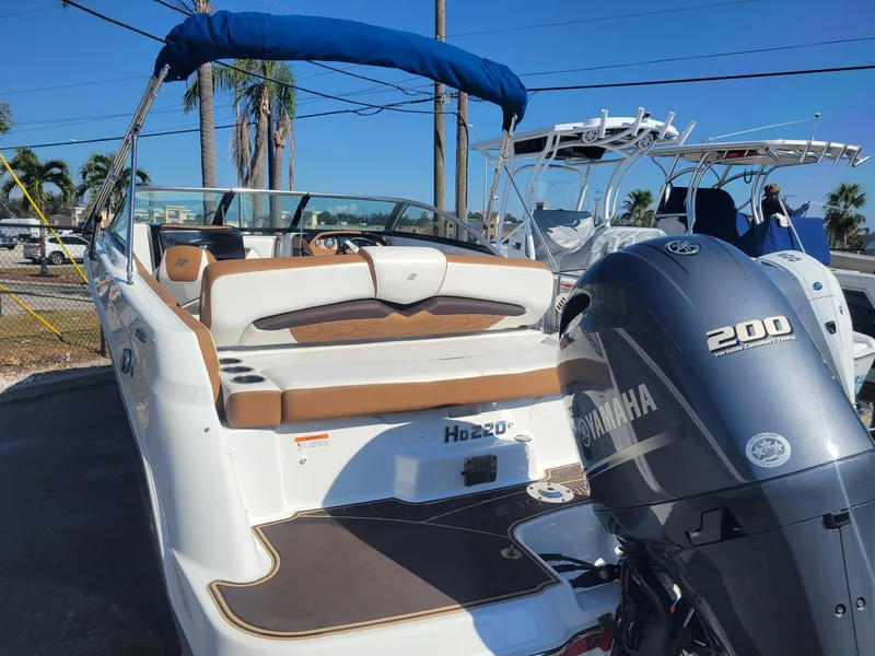 Slide: The Image of Four Winns HD 220 OB 2020 - 3