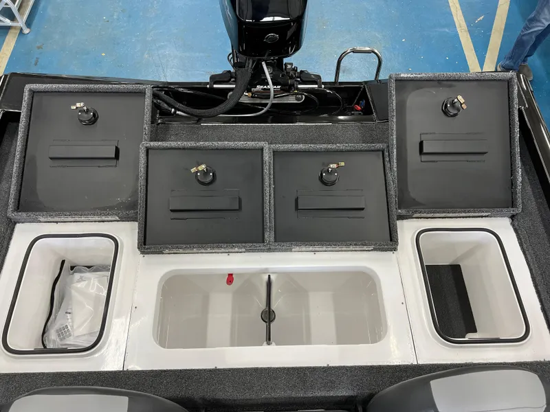 Slide: The Image of 2023 Vexus AVX181 boat storage compartments and livewell. - 14