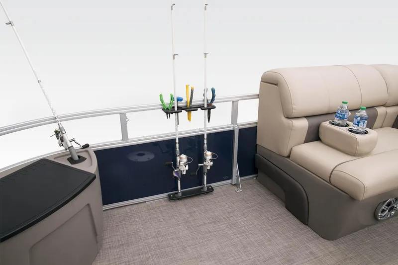 Slide: The Image of Sun Tracker Fishin' Barge 22 DLX 2023 - 20