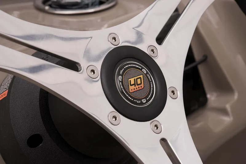 Slide: The Image of Sun Tracker Fishin' Barge 22 DLX 2023 - 28