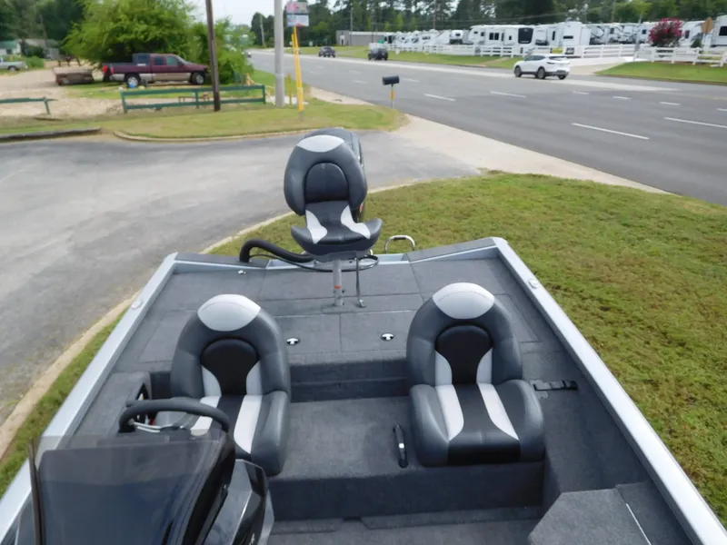 Slide: The Image of Vexus DEFENDER 189 2026 - 2