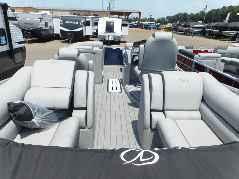 Slide: The Image of 2023 Veranda VTX22RC pontoon boat with luxurious seating and modern design. - 8