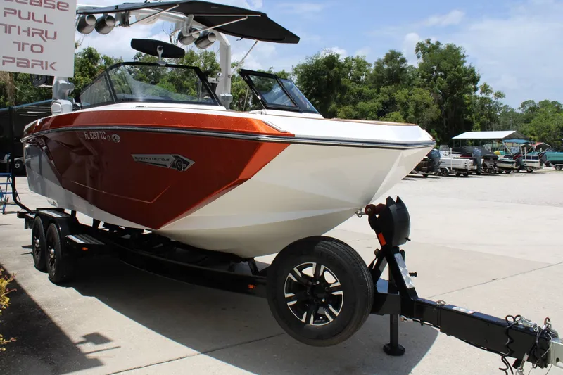 Slide: The Image of Nautique G23 2022 - 3