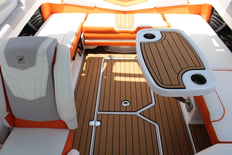 Slide: The Image of Nautique G23 2022 - 19