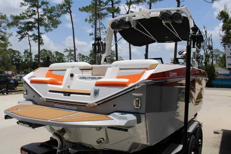 Slide: The Image of Nautique G23 2022 - 26