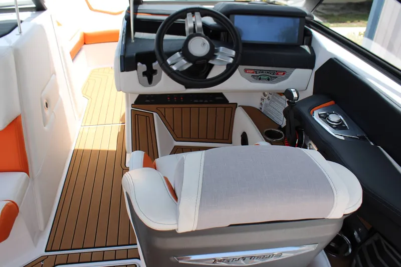 Slide: The Image of Nautique G23 2022 - 8