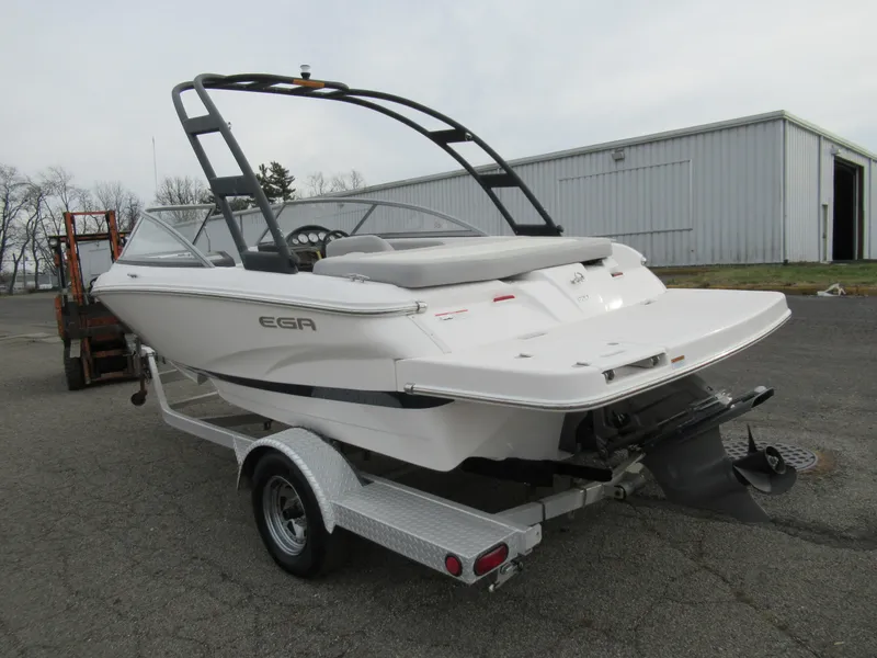 Slide: The Image of 2019 Regal 1900 ES Bowrider on trailer, rear view. - 3