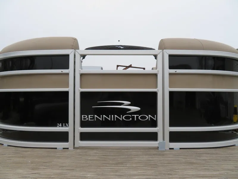 Slide: The Image of Bennington 24LXSB 2023 - 3