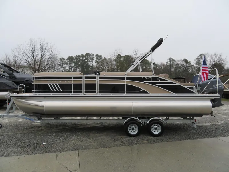 Slide: The Image of Bennington 24LXSB 2023 - 4