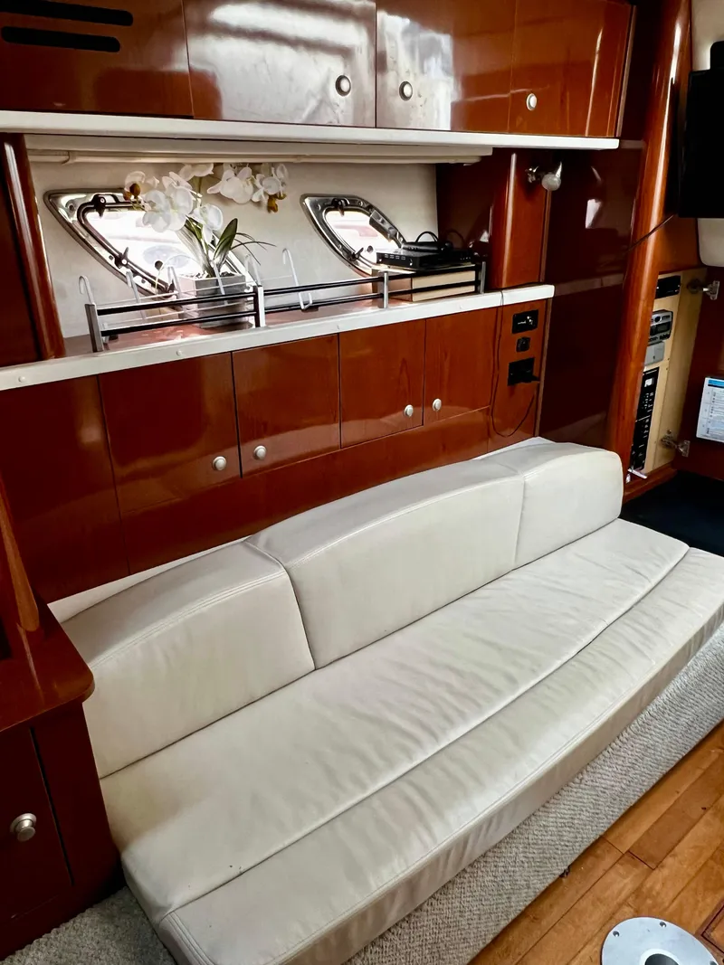 Slide: The Image of Sea Ray 310 Sundancer 2008 - 14