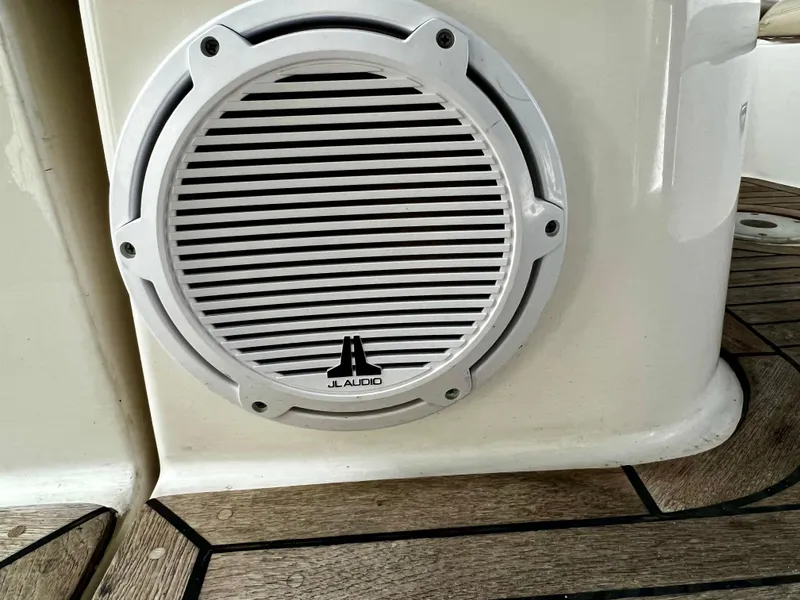 Slide: The Image of Sea Ray 310 Sundancer 2008 - 17