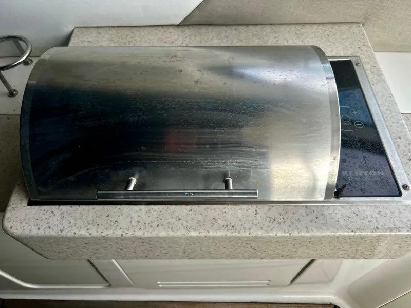 Slide: The Image of Sea Ray 310 Sundancer 2008 - 6