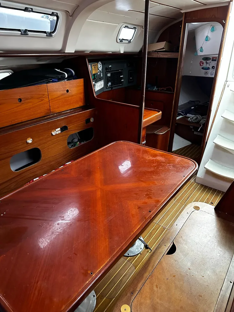 Slide: The Image of Settee - 12