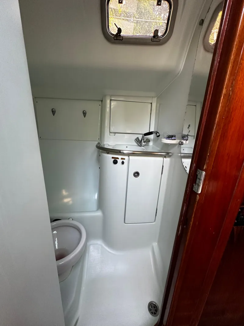 Slide: The Image of Aft head - 18