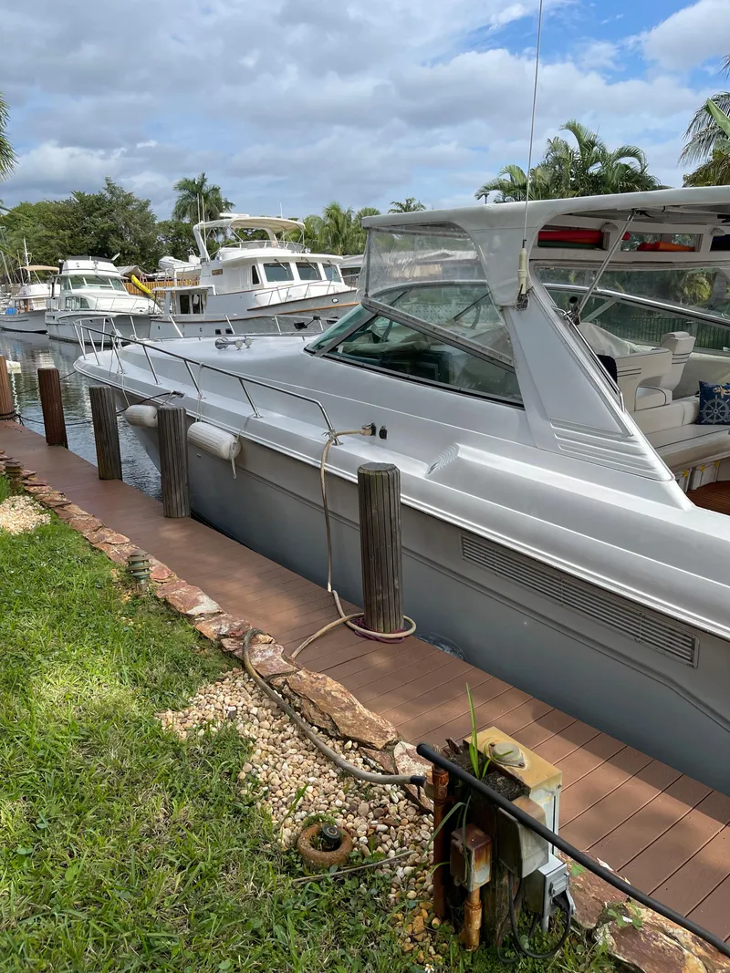 Slide: The Image of 50 Sea Ray Sundancer - 2