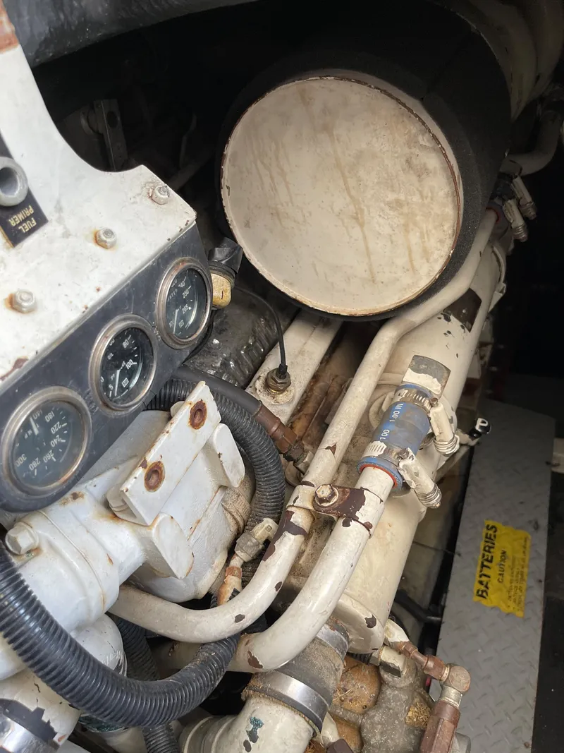 Slide: The Image of 50 Sea Ray Sundancer - 38