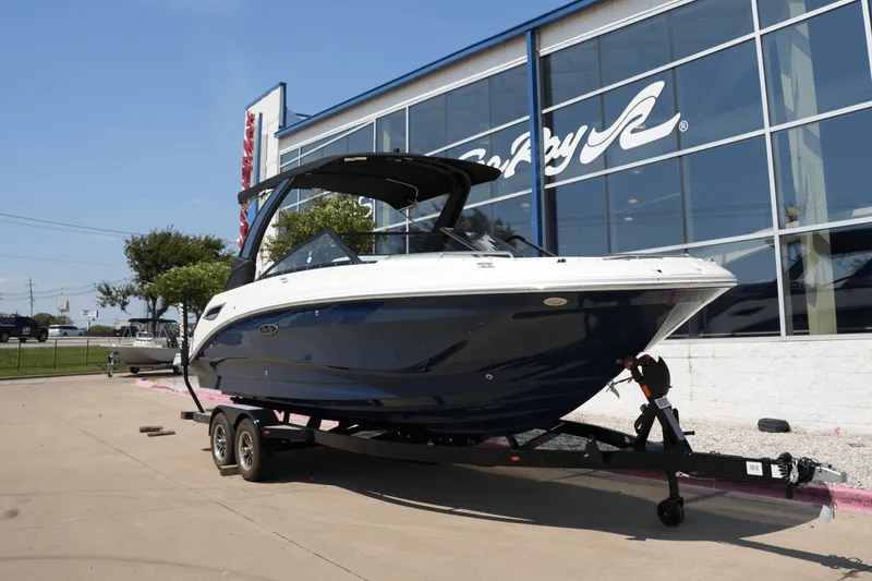 Slide: The Image of Sea Ray SDX 250 2022 - 1