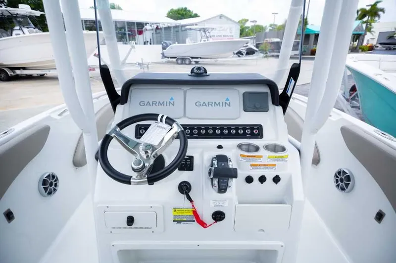 Slide: The Image of Finseeker 230 FinSeeker 2023 - 14