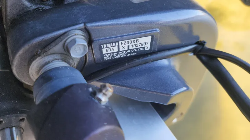 Slide: The Image of NauticStar 243DC Sport Deck 2017 - 51